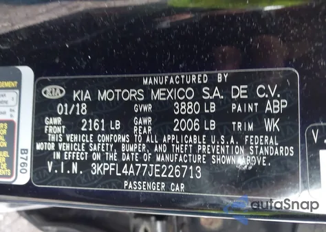 2018 Kia Forte Lx z USA, uszkodzony, nr VIN 3KPFL4A77JE226713